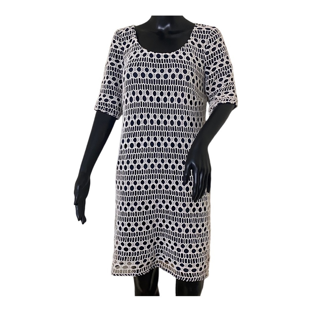 Tahari Ivory Crochet  Laced Overlay Blue & Off /Ivory White Dress Sz 6